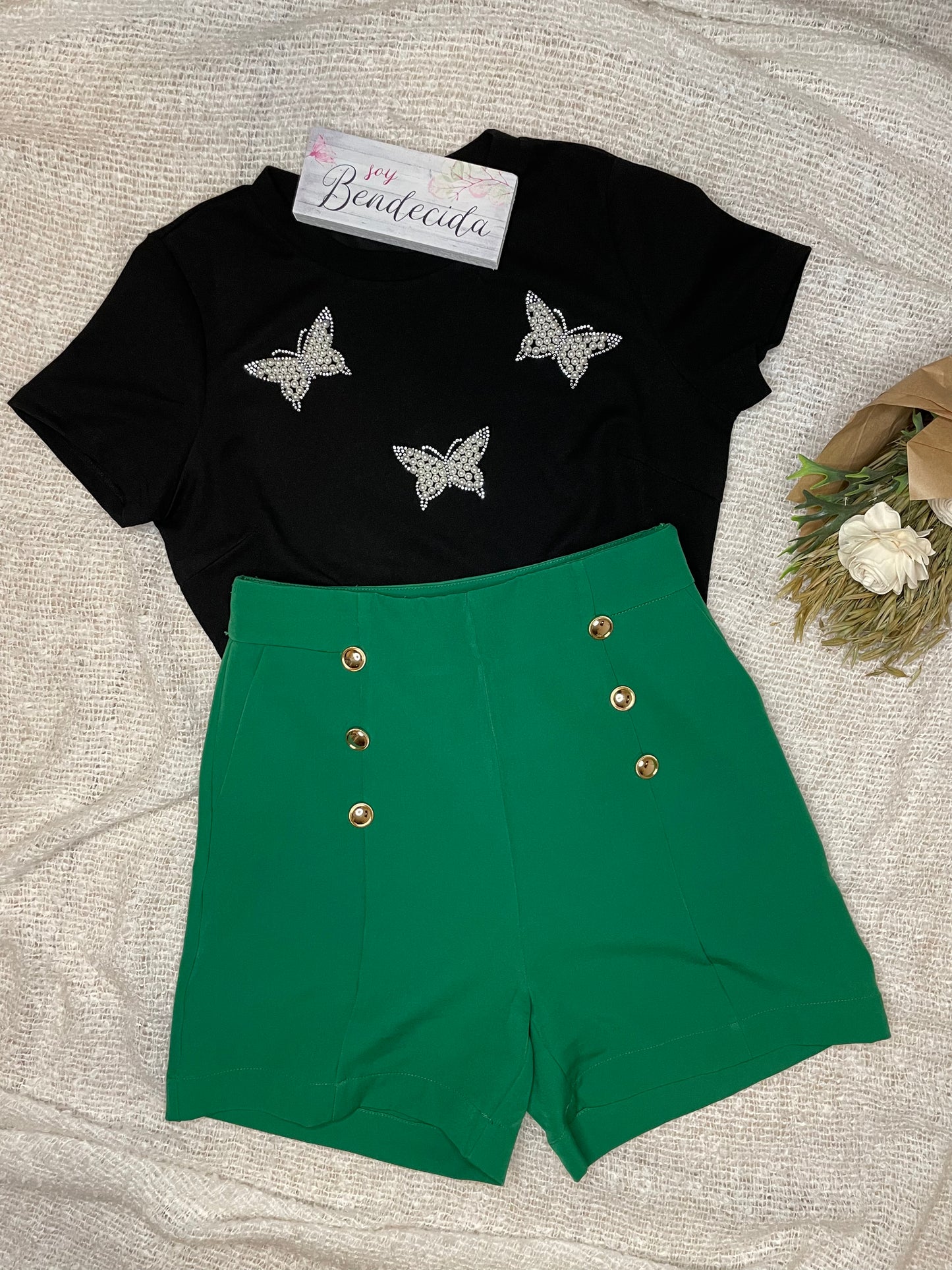 Jolie Green Short